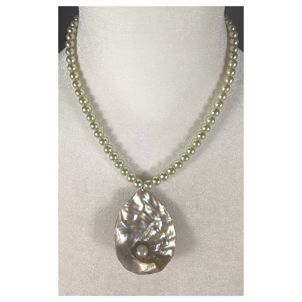 Vintage Faux Pearl Necklace Abalone Shell Pendant w/ Inset Pearl Beachy Gift
